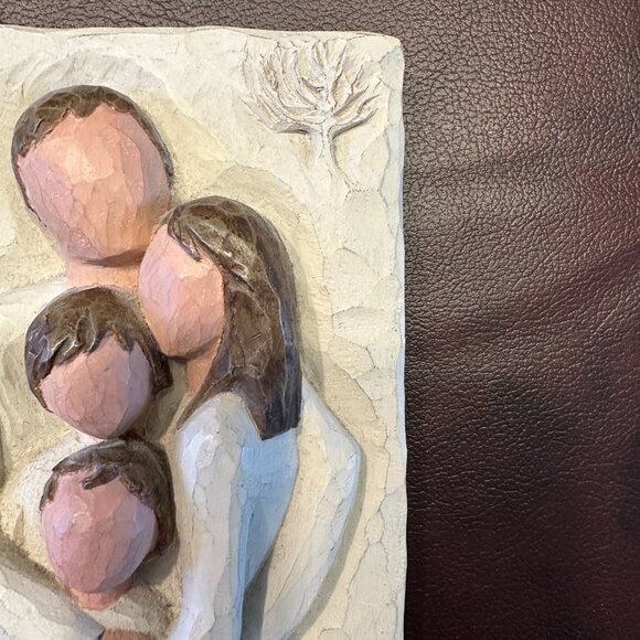 Demdaco Willow Tree Family Wall Plaque - Picture 3 of 5